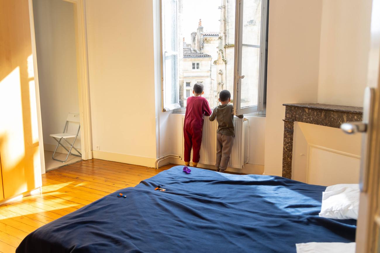 lit dans un appartement d'urgence
